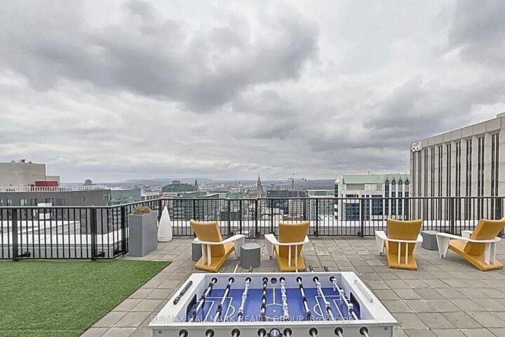 Property Photo: 179 Metcalfe Street 1509 ON K2P 0W1