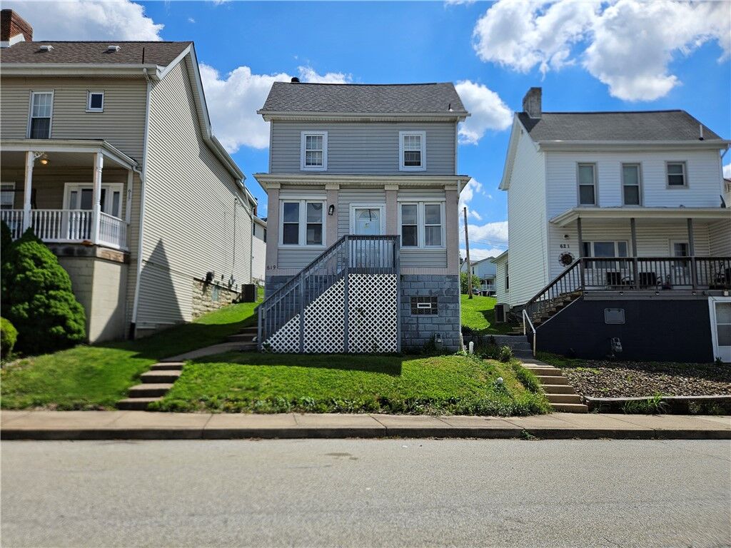 Property Photo: 619 Chestnut St PA 15642