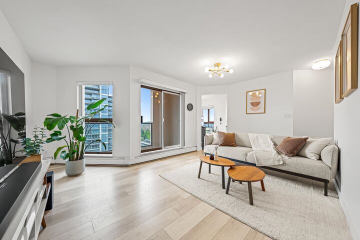 Property Photo:  612 Fifth Avenue 1705  BC V3M 1X5 