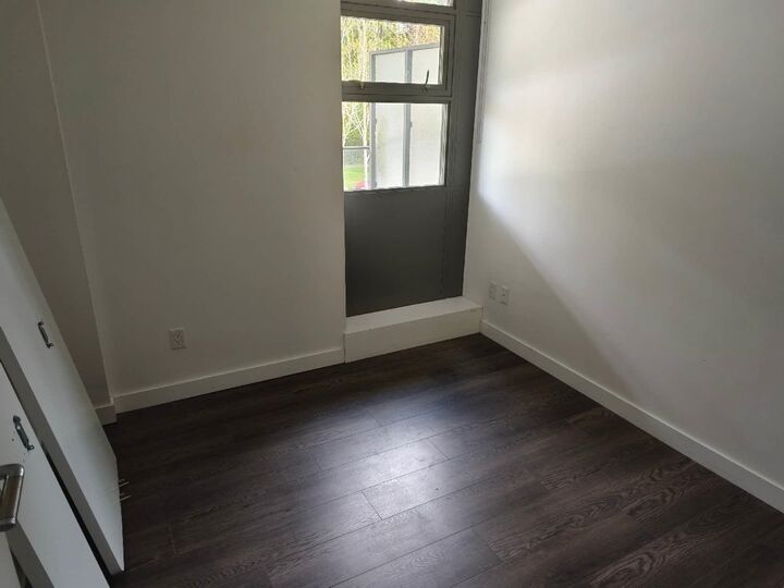 Property Photo:  5782 Berton Avenue 305  BC V6S 0C1 