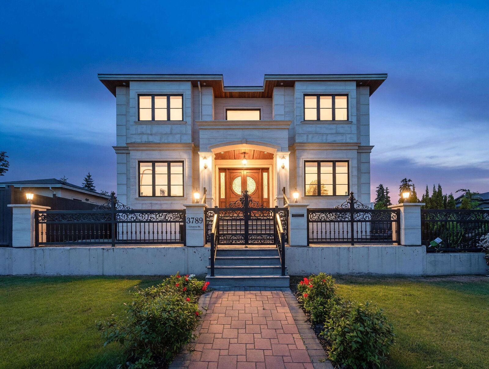 Property Photo:  3789 Clinton Street  BC V5J 2J9 