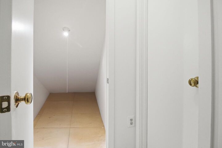 Property Photo: 10995 Thrush Road VA 20191