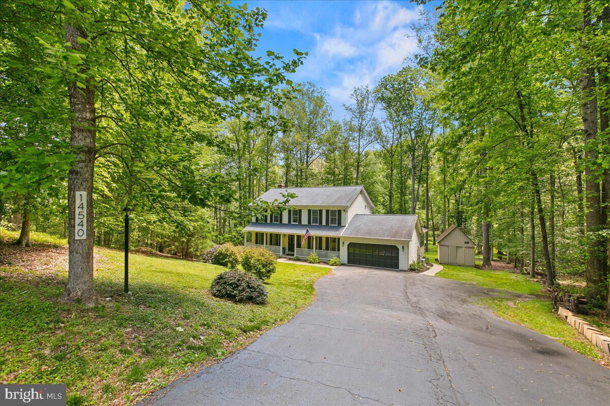 Property Photo:  14540 Idlebrook Court  VA 20112 