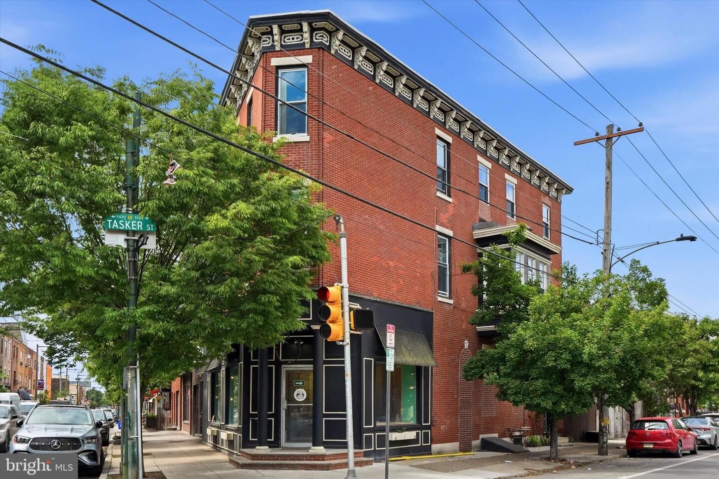 Property Photo:  1600 E Passyunk Avenue  PA 19148 
