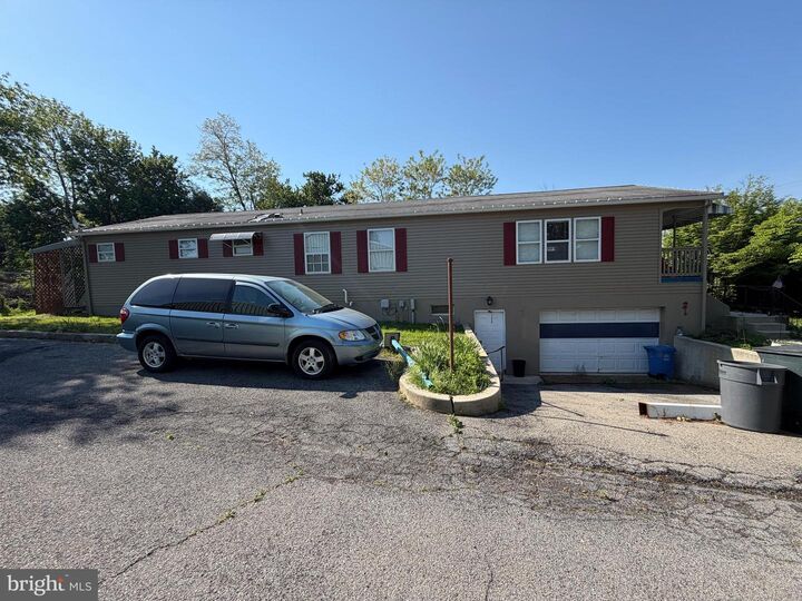 Property Photo: 411 Belt Line Avenue PA 19605