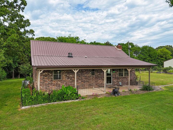 Property Photo: 432 County Road 3355 AR 72830