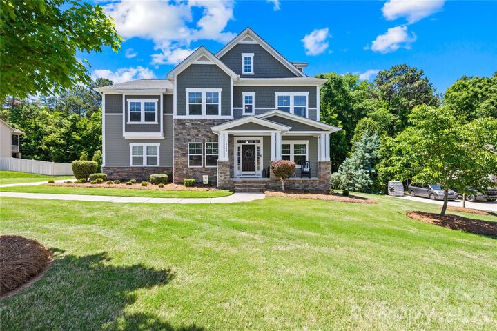 Property Photo:  2105 Madeira Circle  NC 28173 