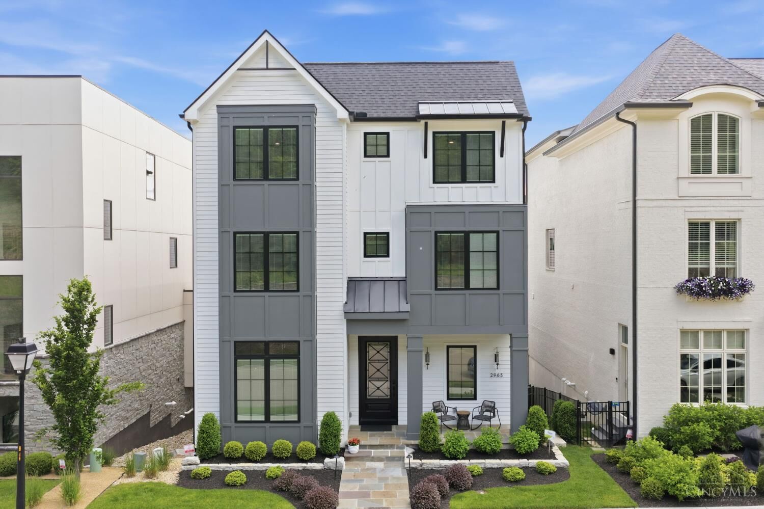 Property Photo: 2963 Walworth Avenue OH 45226