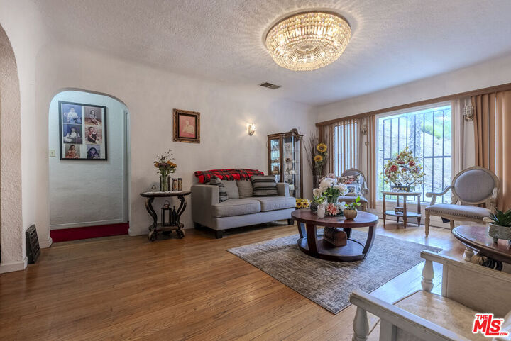 Property Photo:  2251 Moss Ave  CA 90065 