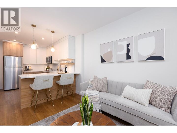 Property Photo:  1281 Pridham Avenue 424  BC V1Y 6B3 