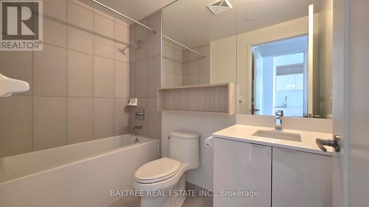 Property Photo:  70 Princess Street 1412 E  ON M5A 0X6 