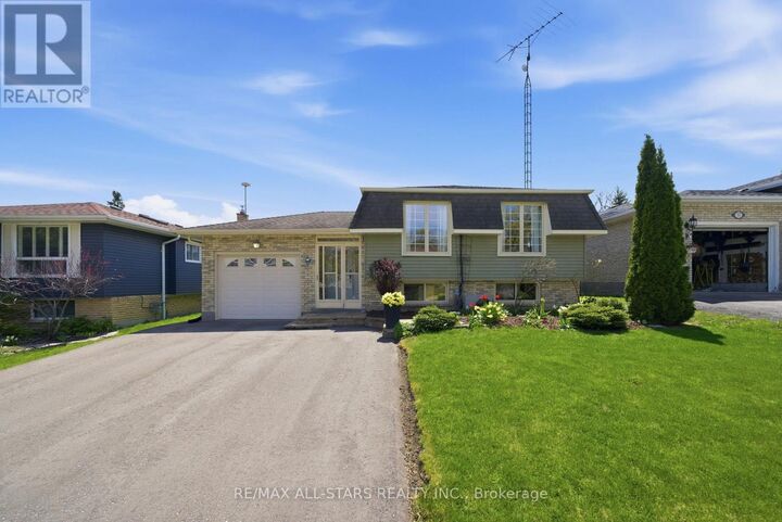 Property Photo:  39 Orchard Road  ON L9L 1G6 