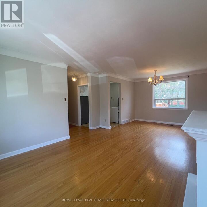 Property Photo:  606 South Pinegrove Road South  ON L6K 2C6 