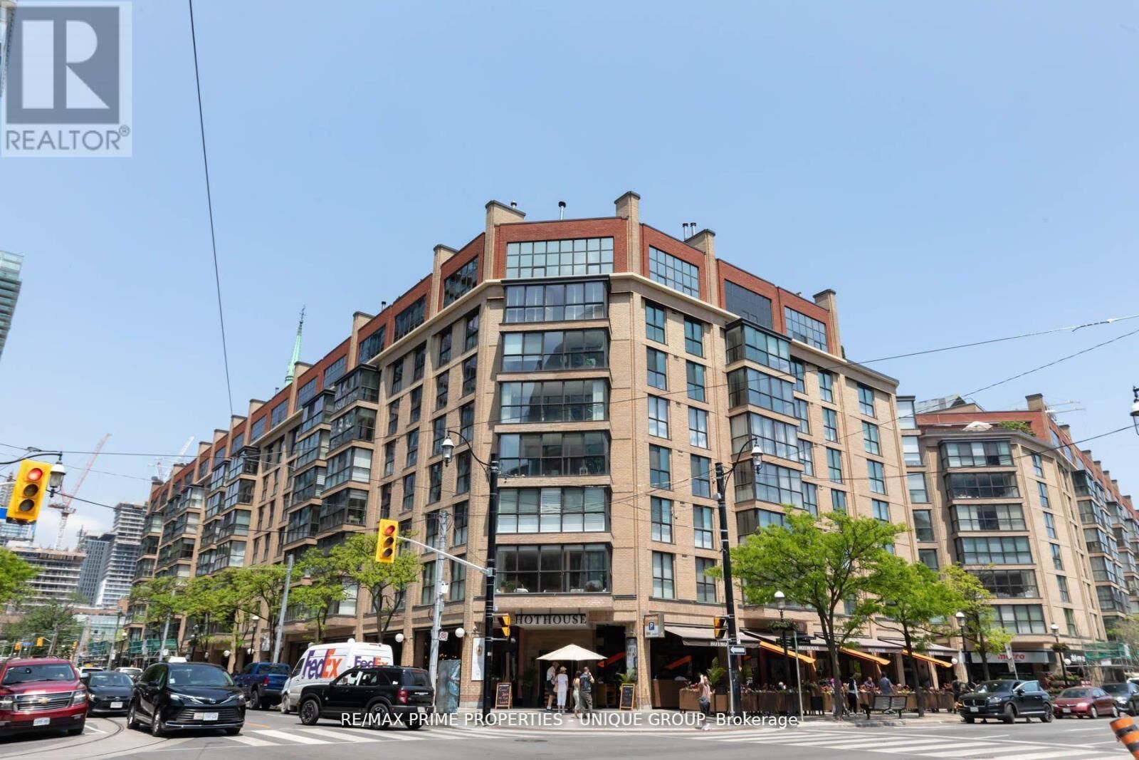 Property Photo: 35 Church Street 706 ON M5E 1T3
