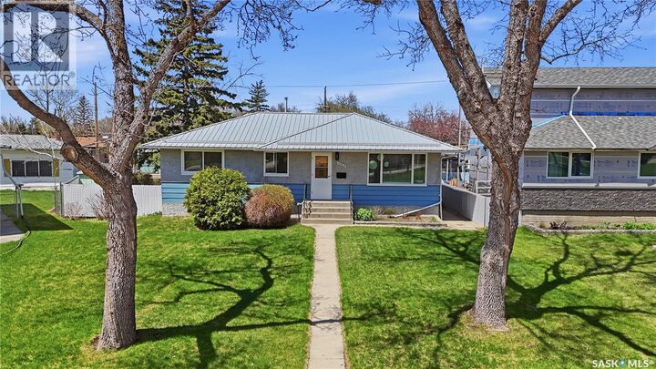 Property Photo:  5654 Walker Crescent  SK S4T 6B1 