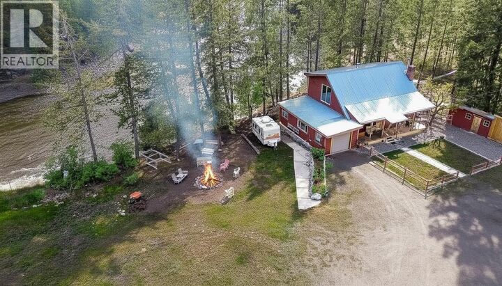 Property Photo: 6257 Highway 3 Other BC V0X 1K0