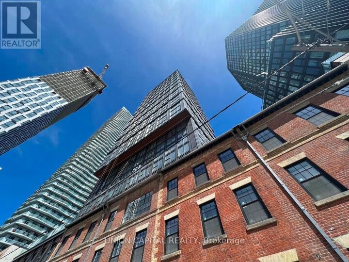 Property Photo:  82 Dalhousie Street 2717  ON M5B 0C5 