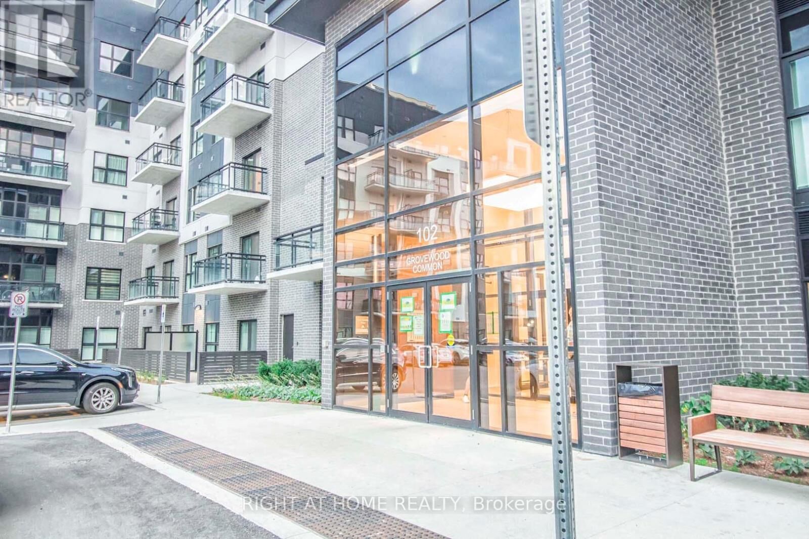Property Photo:  102 Grovewood Common Circle 206  ON L6H 0X2 