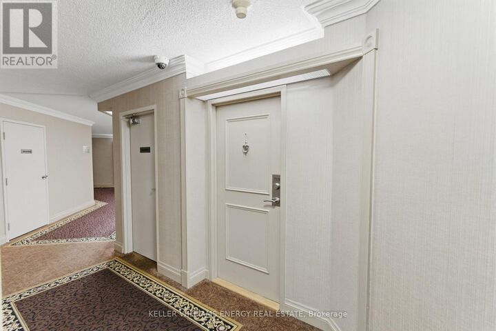 Property Photo:  10 Dean Park Road 719  ON M1B 3G8 