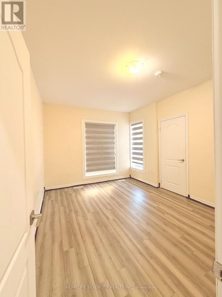 Property Photo:  544 Dundas Street East  ON N6B 1W8 