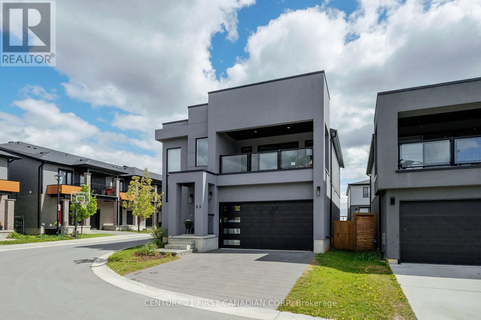 Property Photo:  1820 Canvas Way 33  ON N5X 0N5 