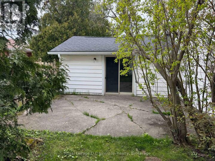 Property Photo:  191 Breadalbane Street South  ON N0H 2L0 