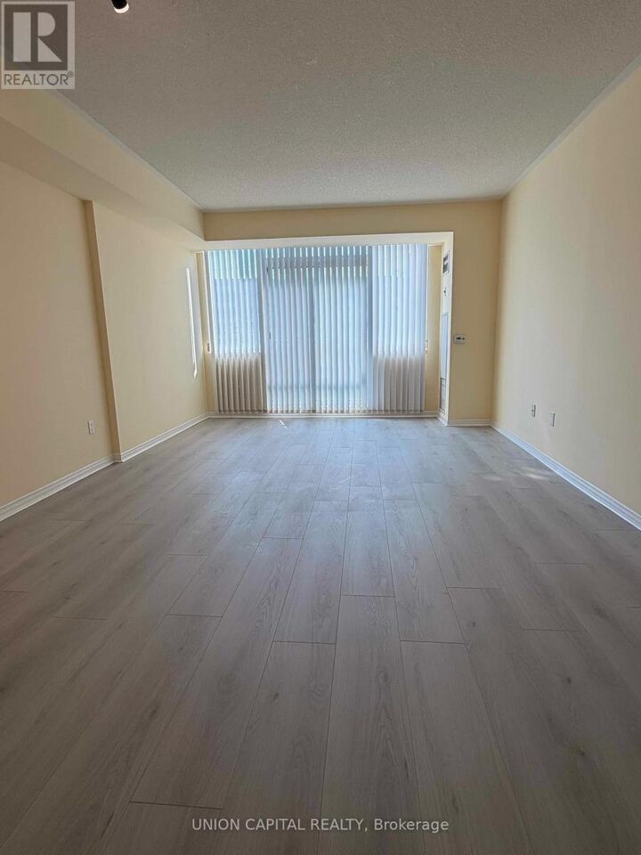 Property Photo:  7398 Yonge Street 311  ON L4J 8J2 
