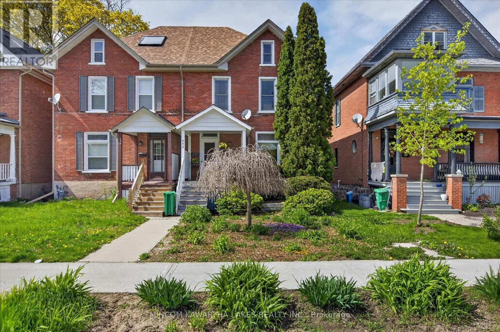 Property Photo: 494 Charlotte Street ON K9J 2W3