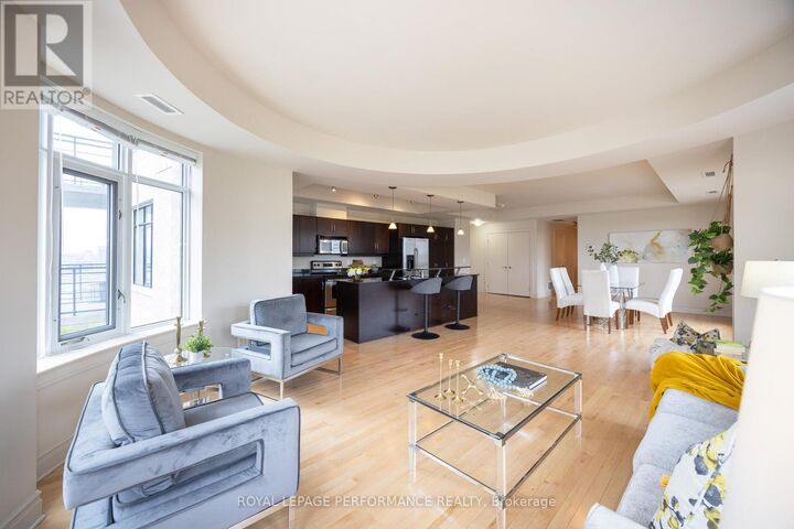 Property Photo: 95 Bronson Avenue 1006 ON K1R 1E2