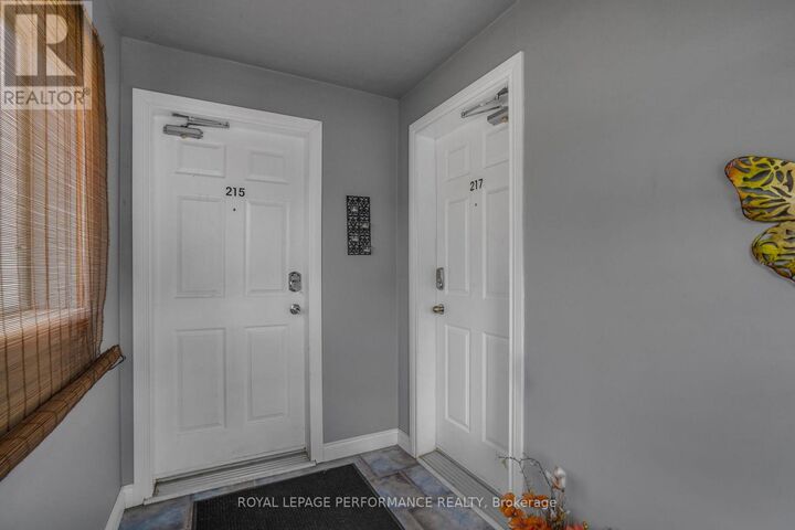 Property Photo: 215-217 Nelson Street East ON K6A 1L6