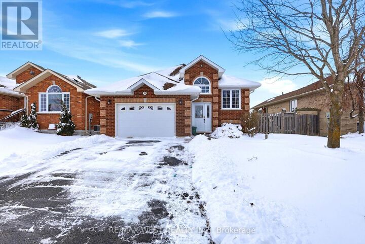 Property Photo:  20 Eakins Crescent  ON K9V 6J9 