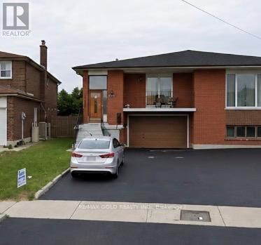 Property Photo:  7463 Sigsbee Drive  ON L4T 3S5 