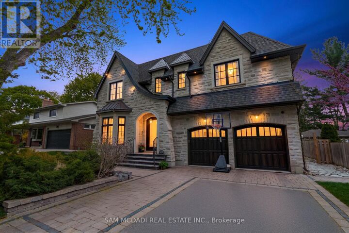 Property Photo:  1134 Welwyn Drive  ON L5J 3J3 