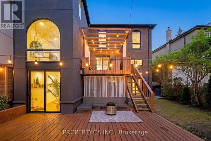 Property Photo:  9 Maughan Crescent  ON M4L 3E4 