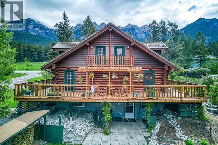 Property Photo: 4985 Ogilvey Avenue BC V0B 1L1