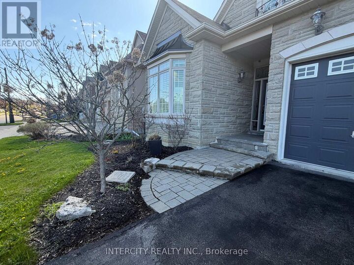 Property Photo:  655 Davos Road  ON L4H 0Y3 