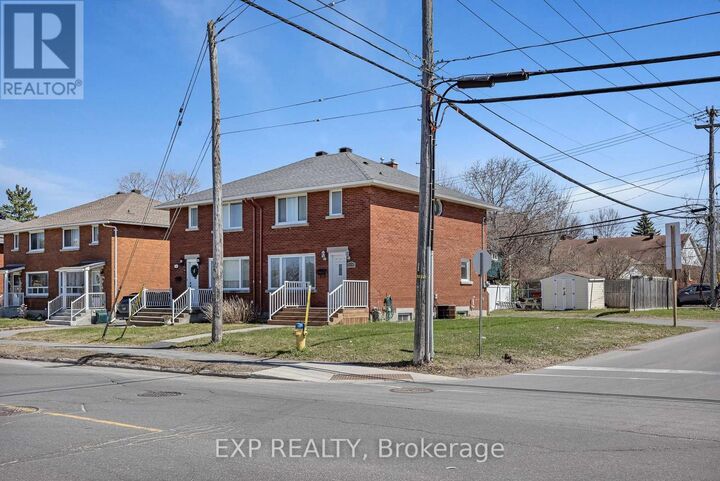 Property Photo:  1470 Laperriere Avenue  ON K1Z 7S6 