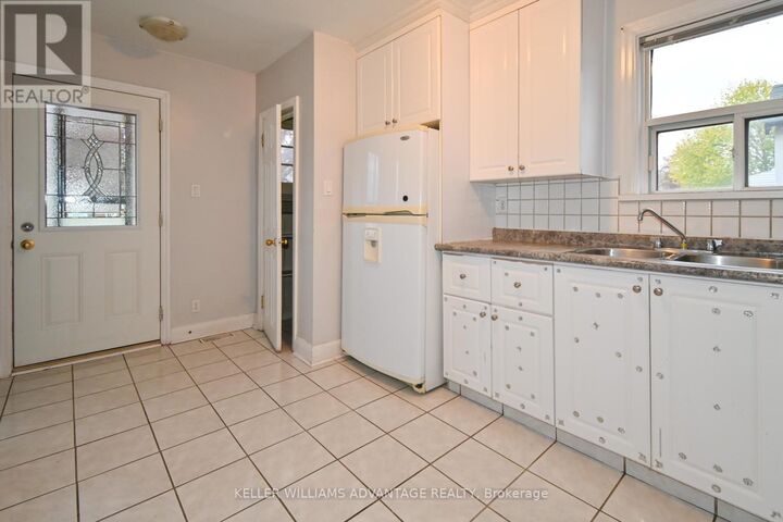 Property Photo:  12 Coniston Road  ON M1L 2J7 