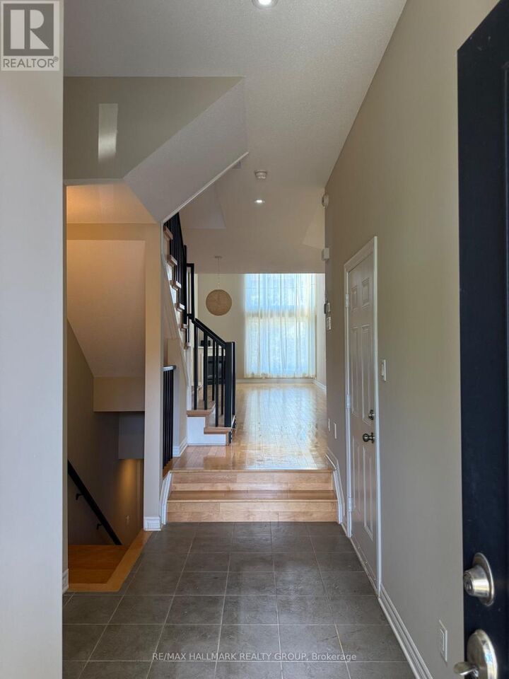 Property Photo:  1158 Tischart Crescent  ON K2T 0G4 