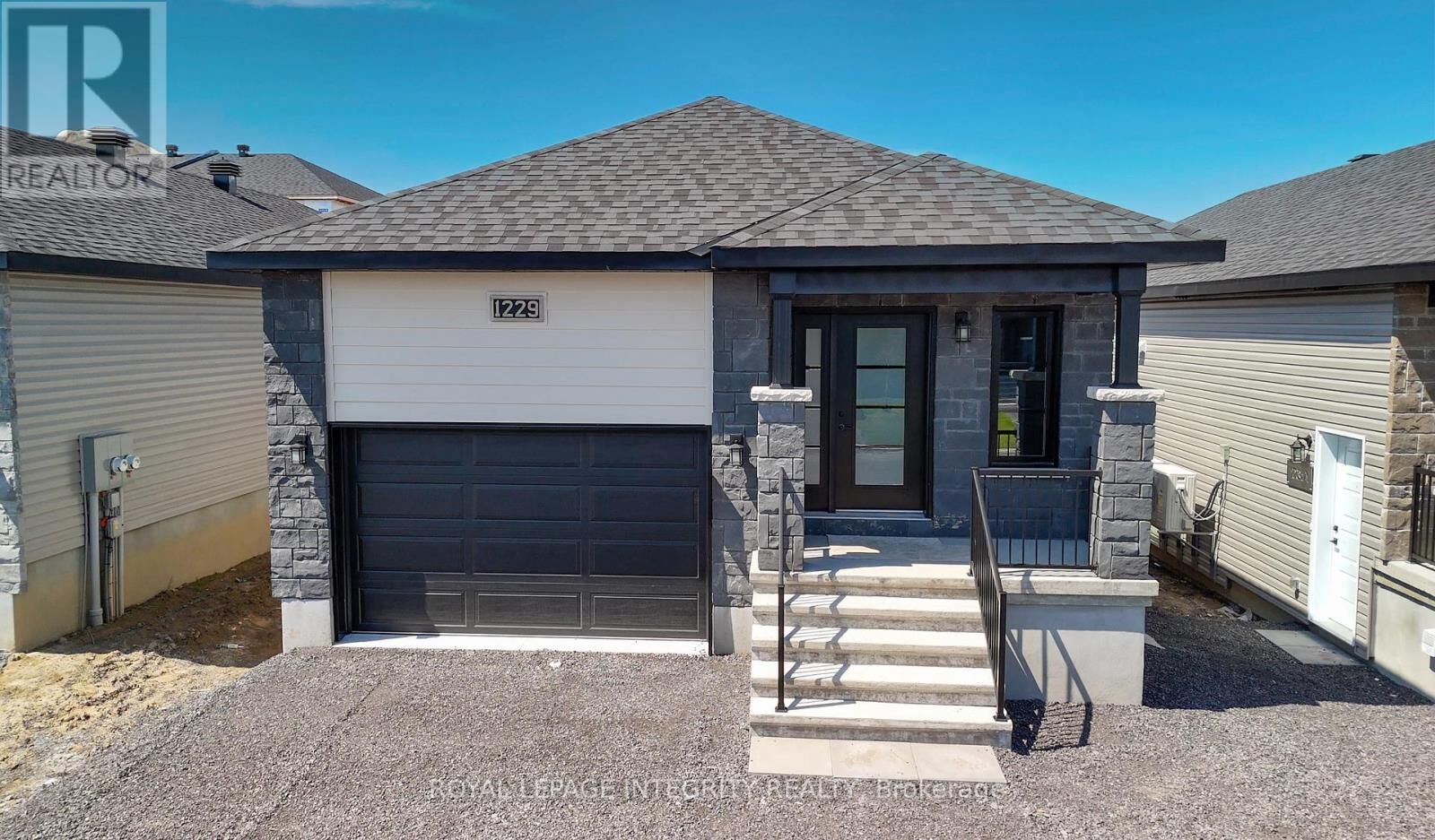 Property Photo:  1229 Montblanc Crescent  ON K0A 1W0 