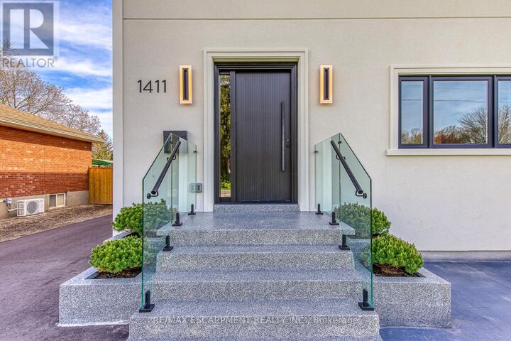 Property Photo:  1411 Mountain Grove Avenue  ON L7P 2H1 
