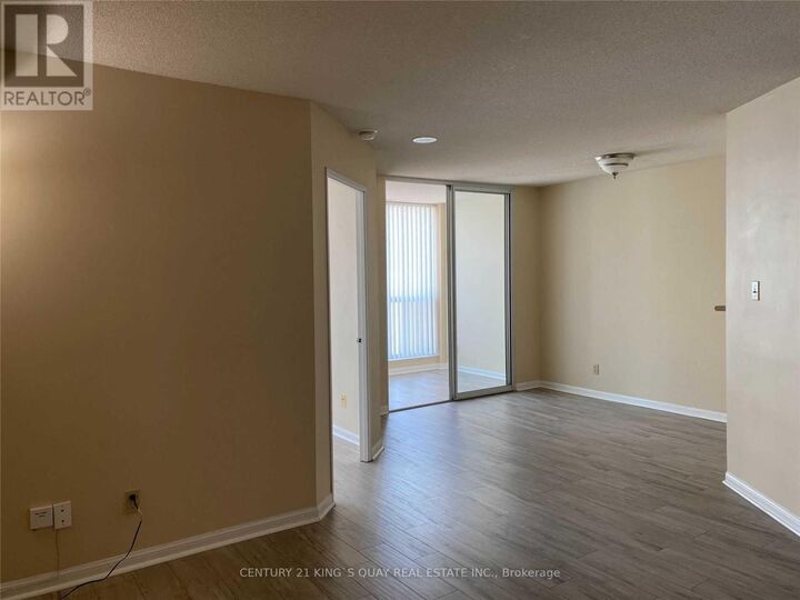 Property Photo: 24 Wellesley Street West 1608 ON M4Y 2X6