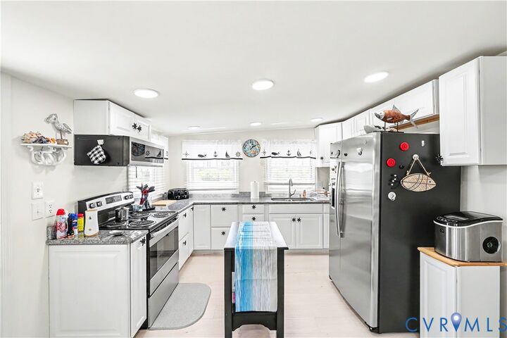 Property Photo:  1675 Daniel Avenue  VA 23128 