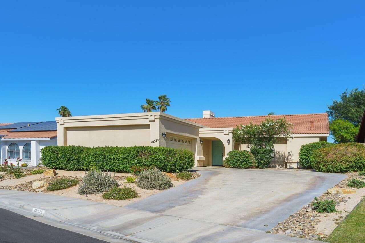 Property Photo:  40528 Meadow Lane  CA 92211 