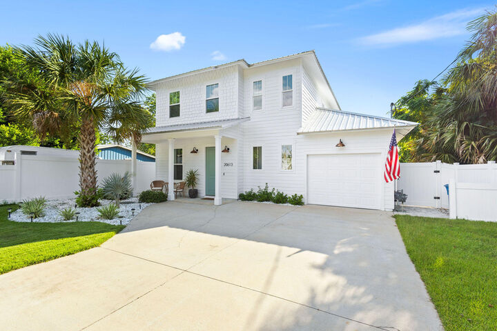 Property Photo:  20613 First Avenue  FL 32413 