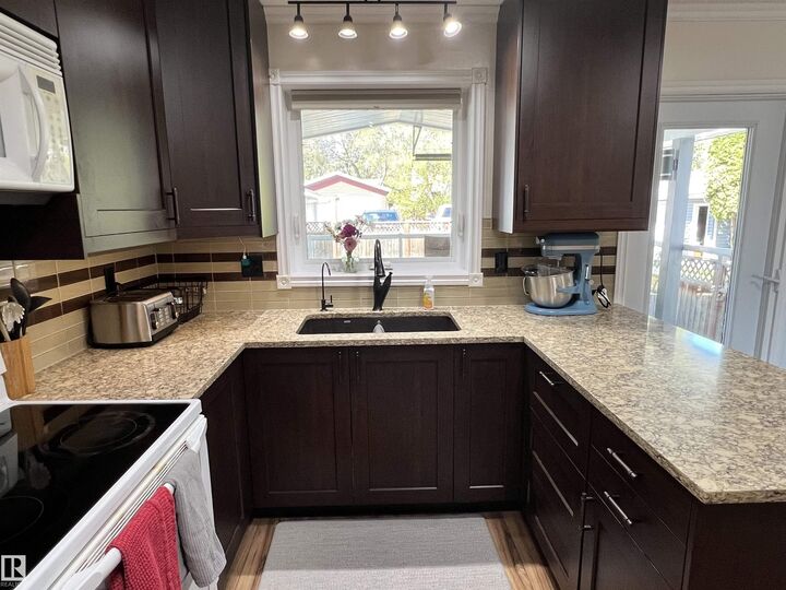 Property Photo:  5120 48 Street  AB T0A 0K0 