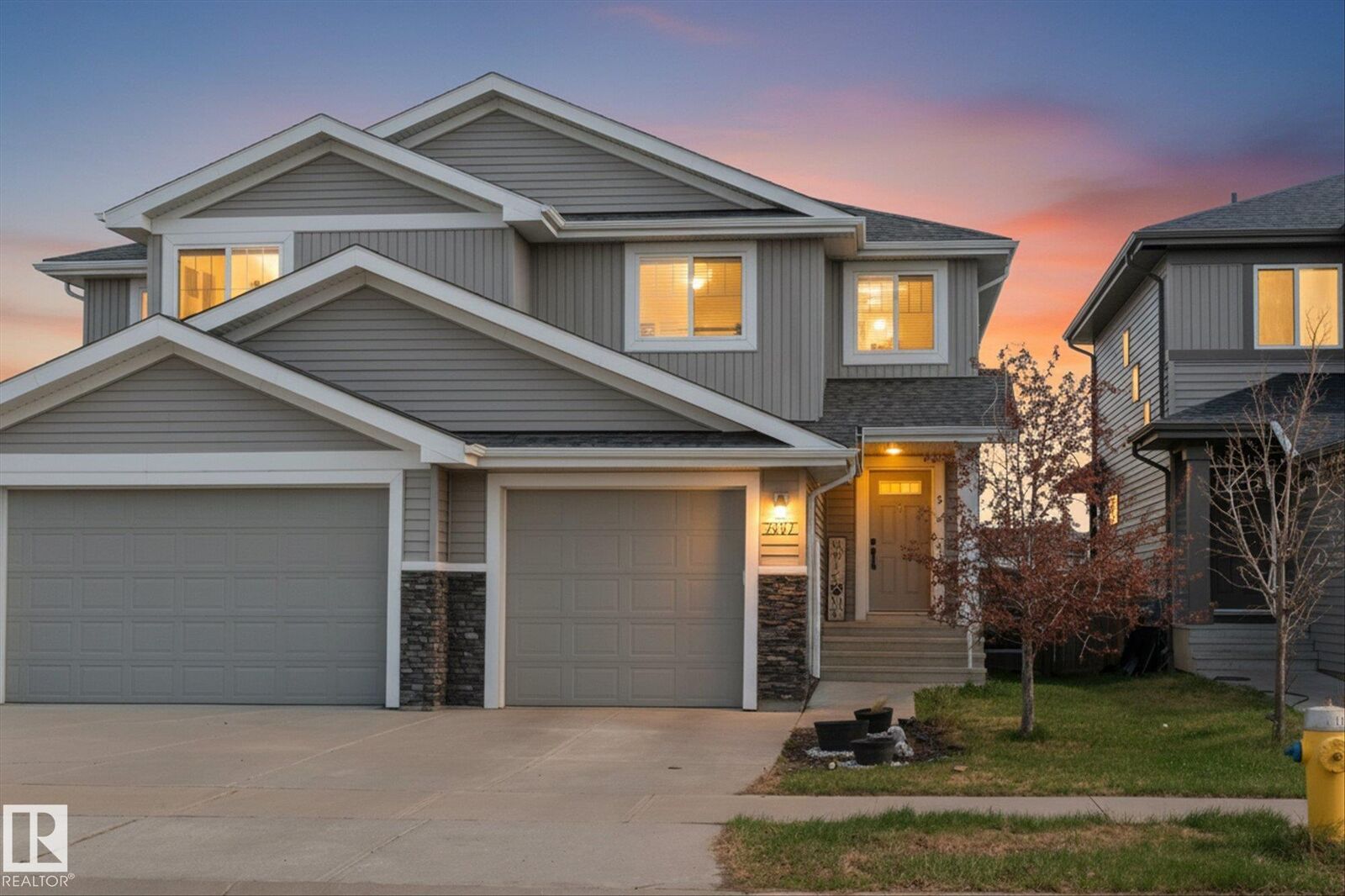 Property Photo: 3 Richmond Link AB T8L 0S2