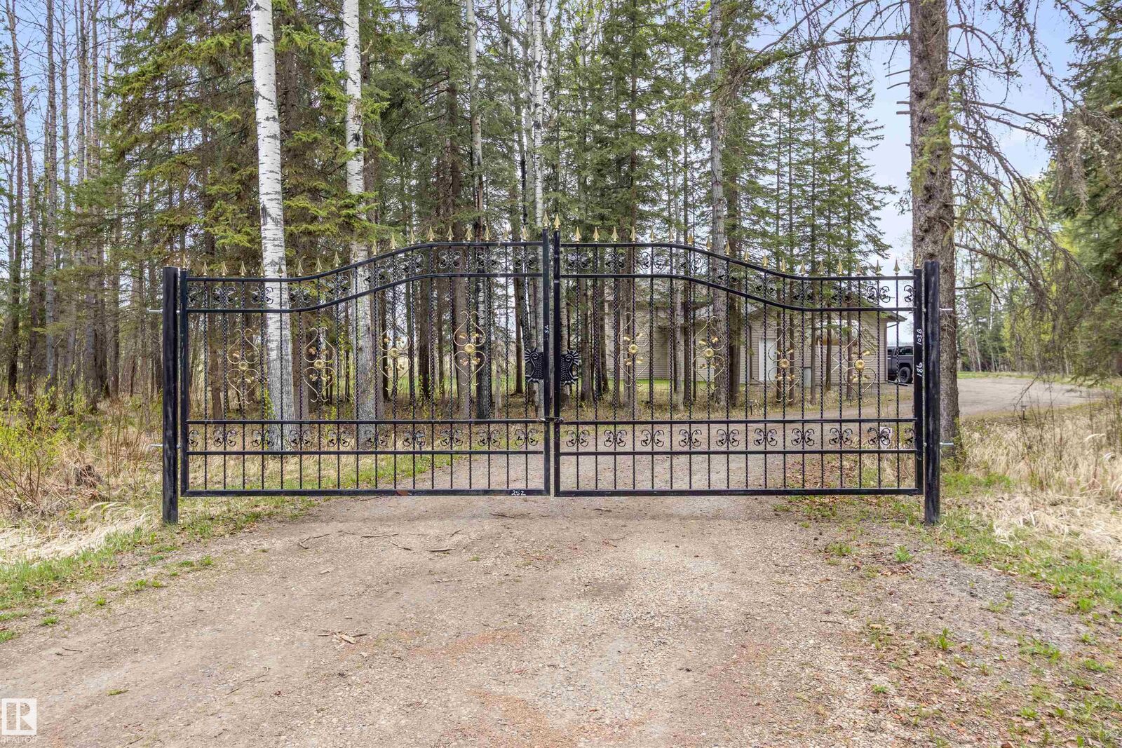 Property Photo:  #A 8406 Hwy 621  AB T7A 2A2 