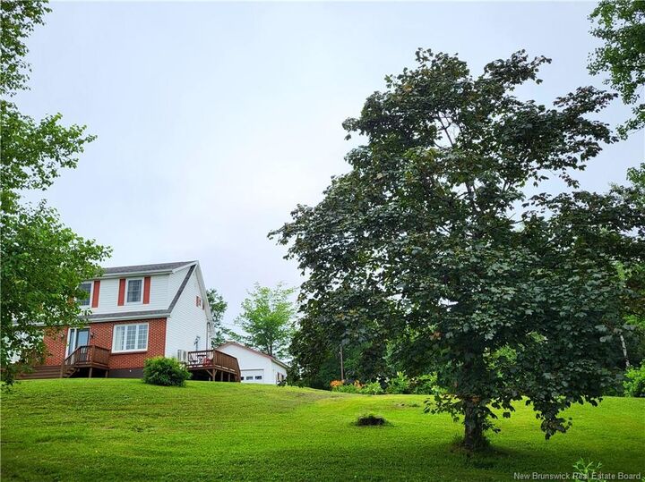 Property Photo:  450 Petrie  NB E2A 4Y9 