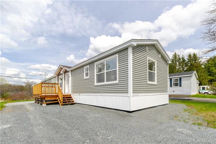 Property Photo:  33 Tamarack Drive  NB E3B 6V1 